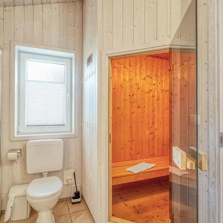 Schatzkiste 9 - Dorf 4 Lübeck